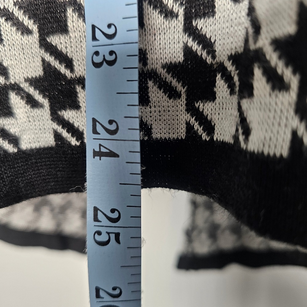 Art and Soul Houndstooth Knit Cardigan Vest Womens M Black White Open Front Cozy - Picture 4 of 8